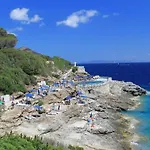 Le Terrazze - *